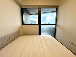 Commonwealth Towers (D3), Condominium #472221111